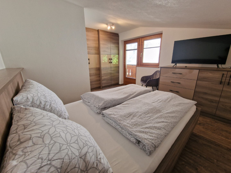 Schlafzimmer 2
