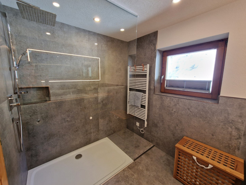 Bad / Dusche